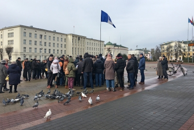 Brest citizens peacefully protesting